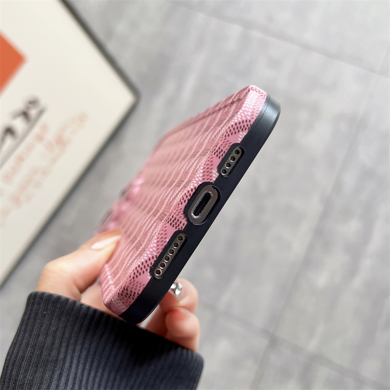 Pink goyard hotsell iphone case