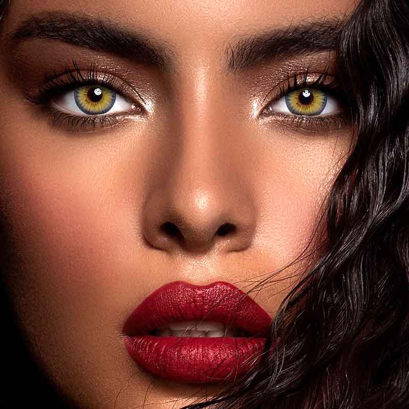 New York Rihanna | 1 Year-eveVeye