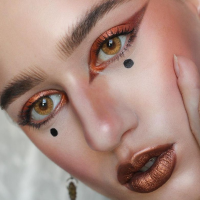 Gem Brown | 1 Year-eveVeye