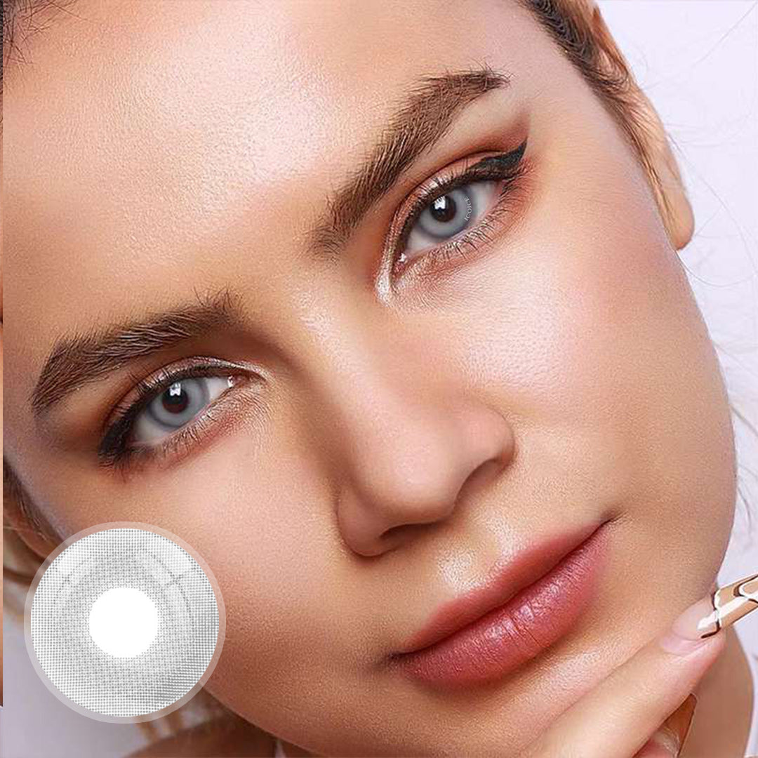 Pixie Gray | 1 Year-eveVeye