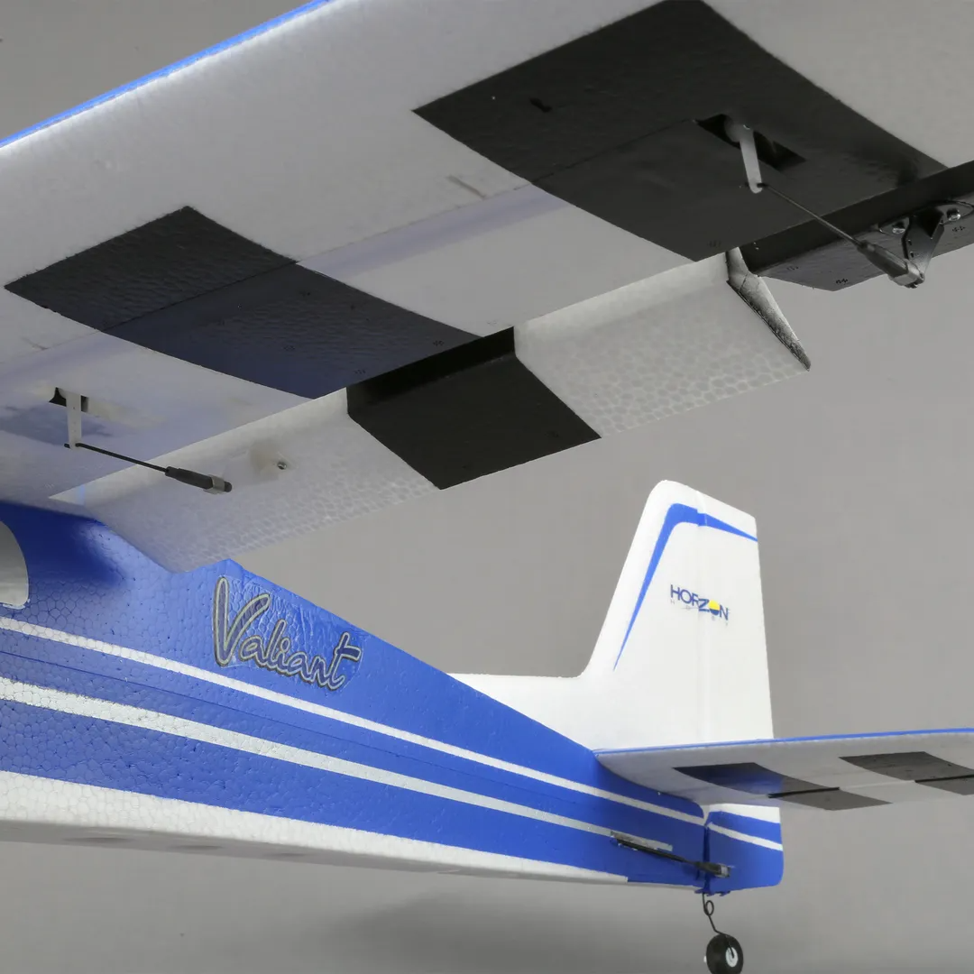 E-flite Valiant 1.3M BNF Basic with SAFE & AS3X-HOBBY ZONE