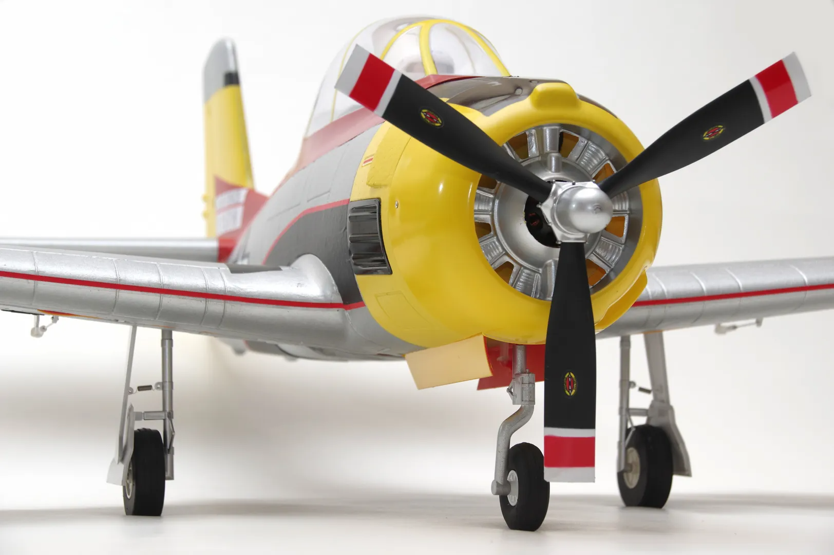 Arrows T-28 Trojan 1100mm PNP-HOBBY ZONE