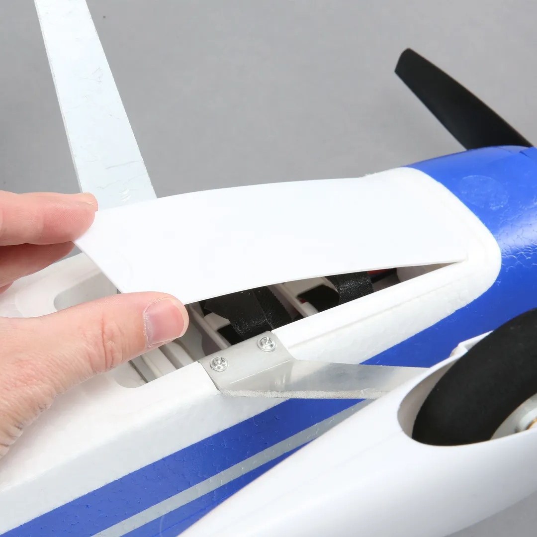 E-flite Valiant 1.3M BNF Basic with SAFE & AS3X-HOBBY ZONE