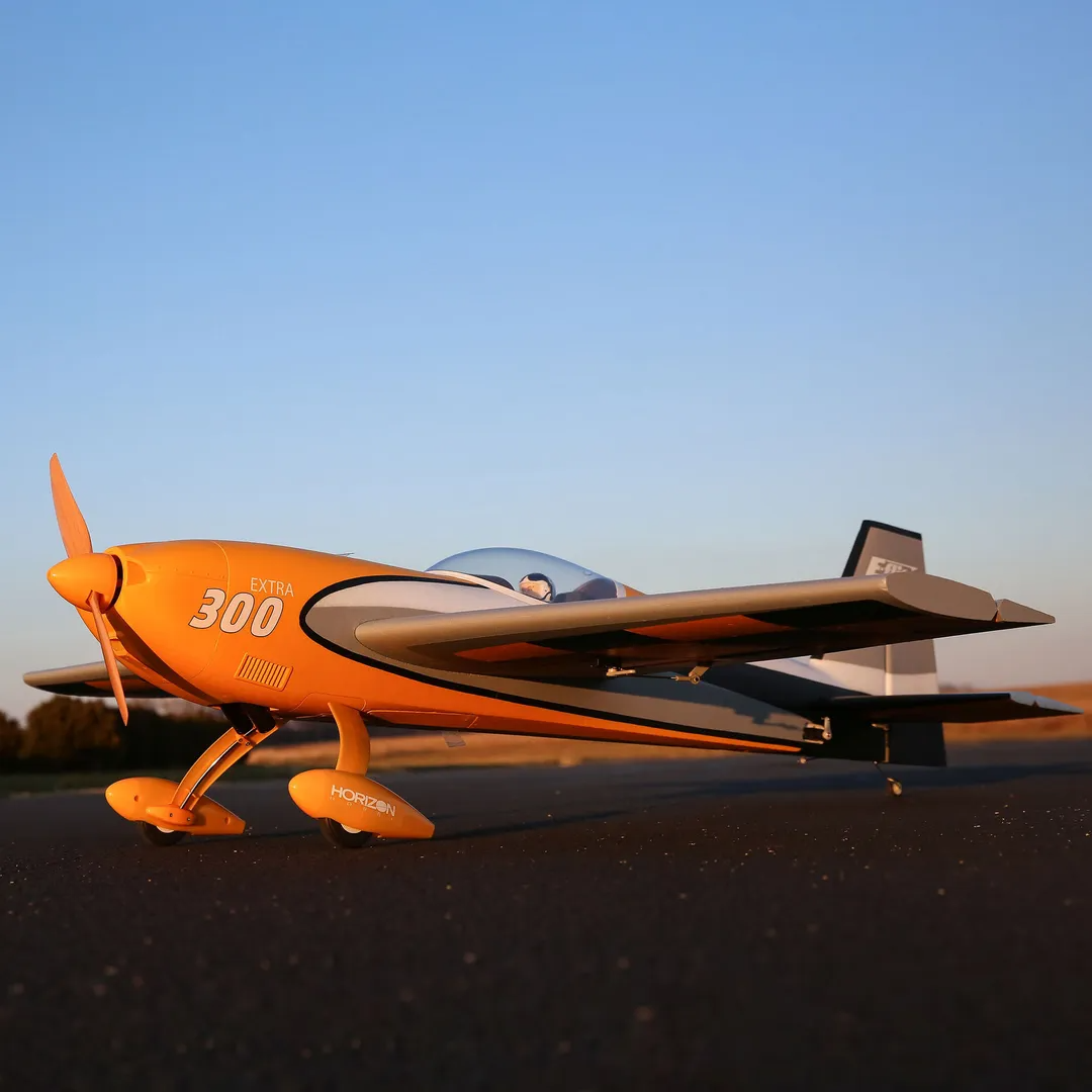 E-flite Extra 300 1.3M BNF Basic-HOBBY ZONE