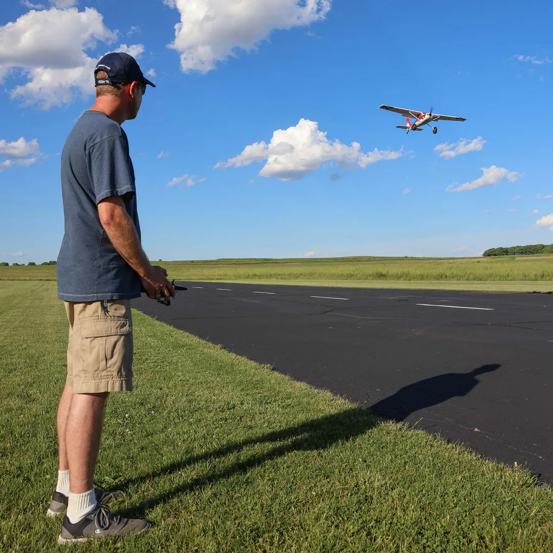 E-flite Carbon-Z Cessna 150T 2.1m BNF Basic-HOBBY ZONE