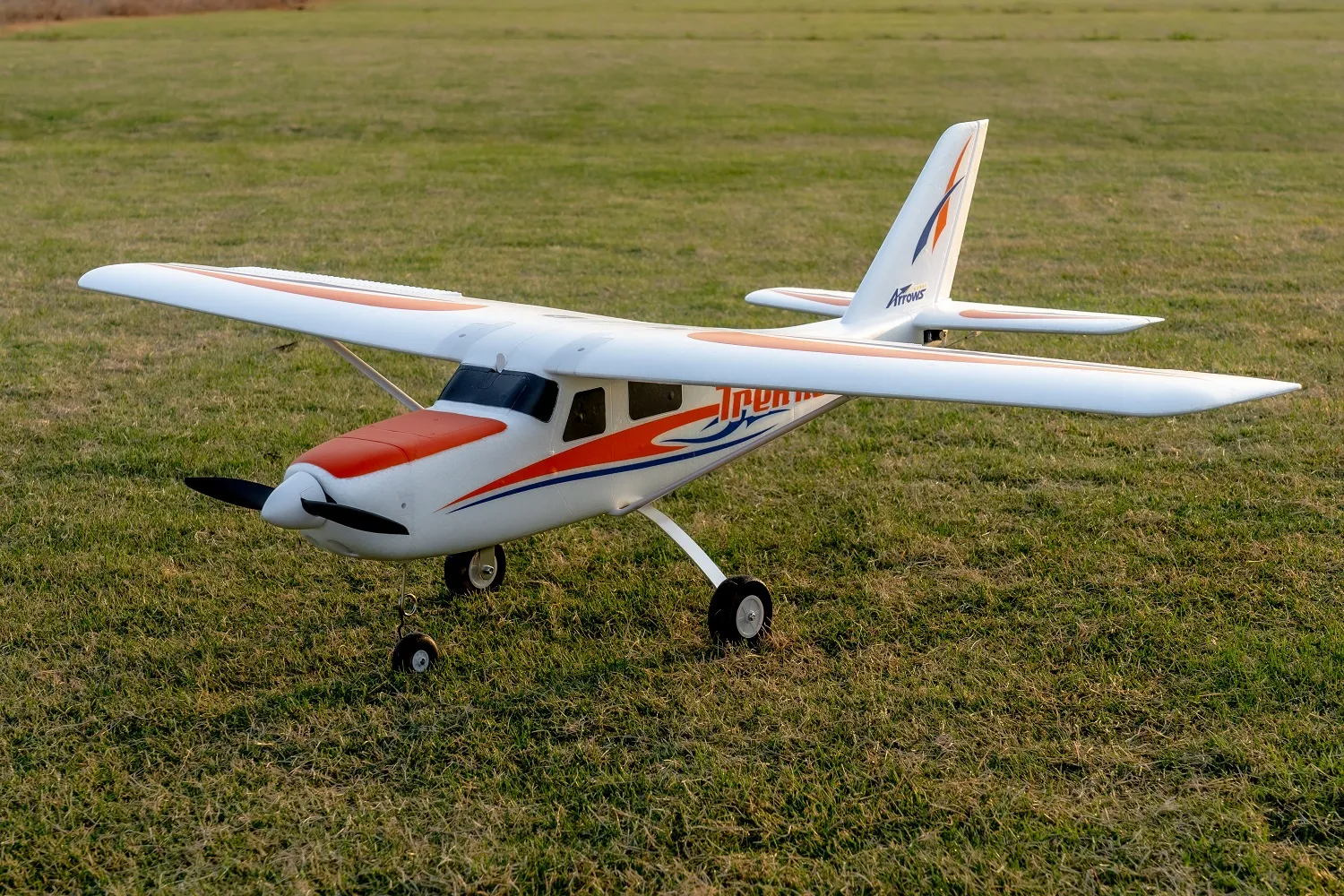 Arrows Trekker 1200mm RTF -HOBBY ZONE