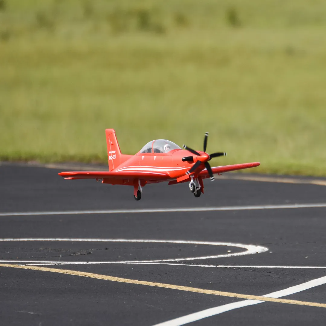 FMS PC-21 Pilatus 1100mm PNP w/Reflex V2-HOBBY ZONE