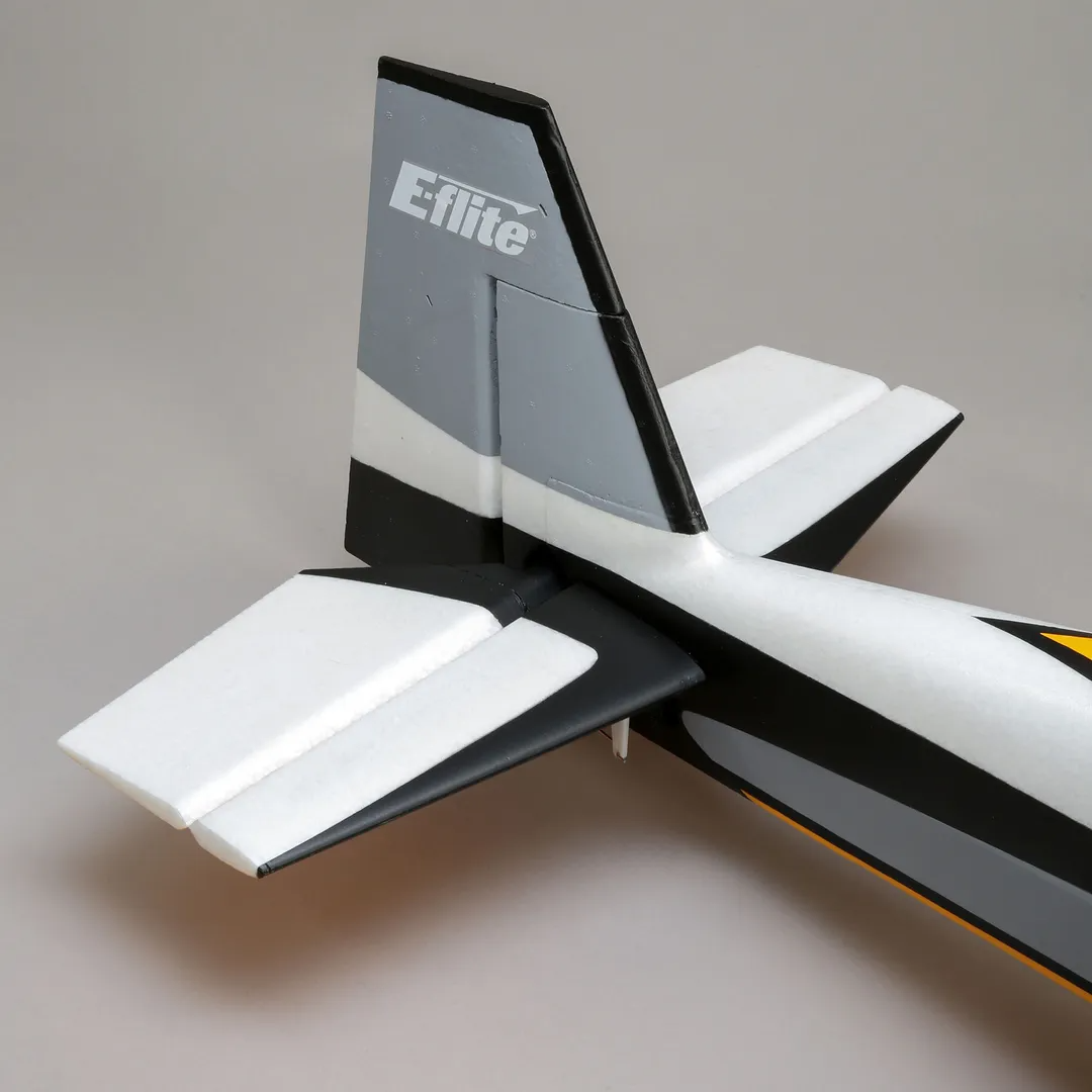 E-flite Extra 300 1.3M BNF Basic-HOBBY ZONE
