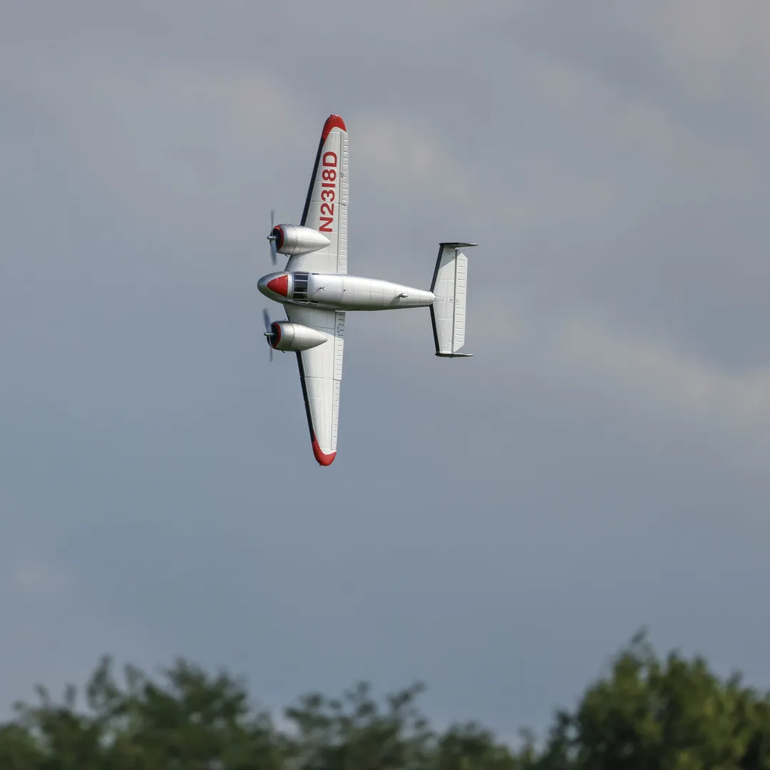E-flite Twin Beechcraft D18 1.5m BNF Basic-HOBBY ZONE