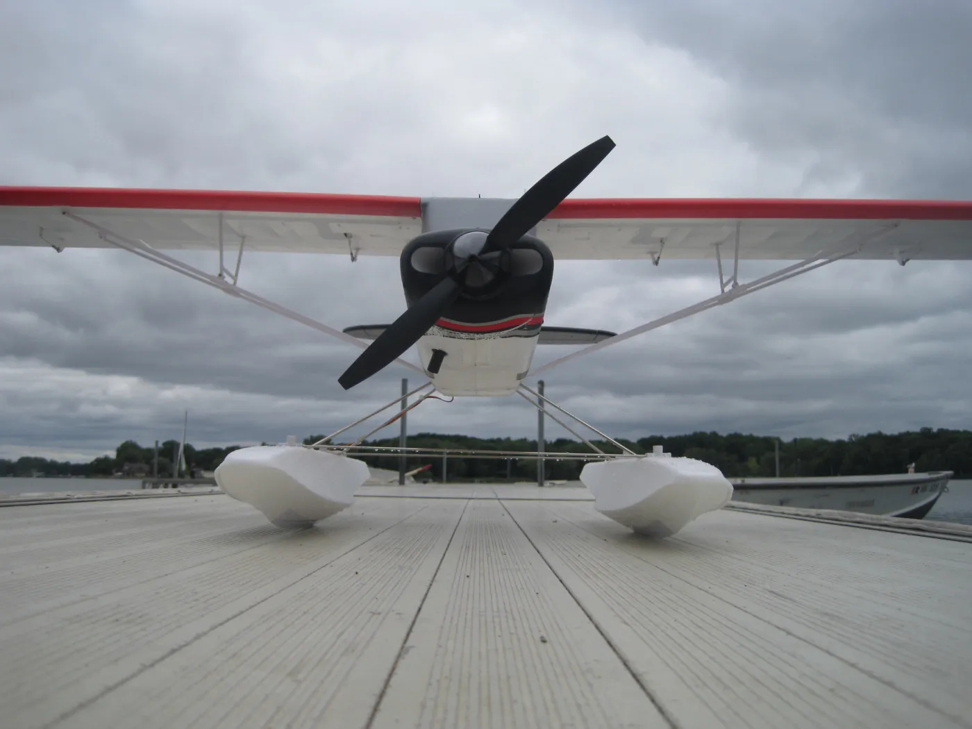 Floats with Rudder: Husky-HOBBY ZONE