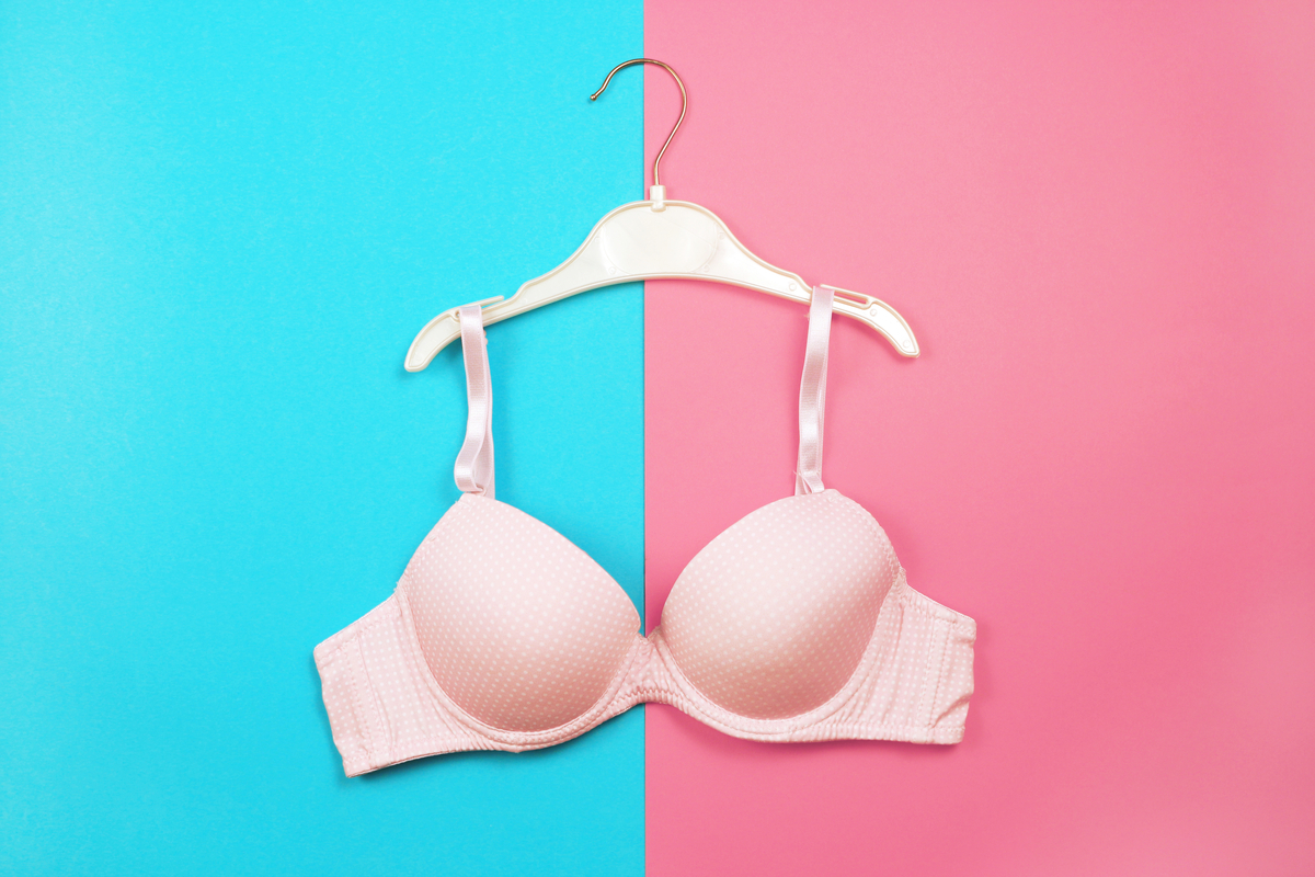 The Beginners Bra Guide - What Age Should a Girl Wear a Bra? – ATTWACT