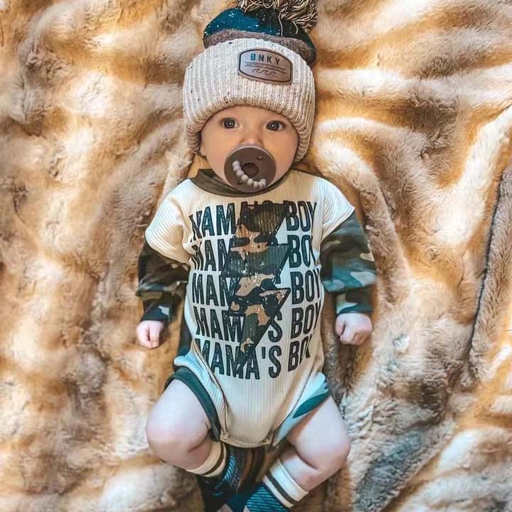Baby MAMA‘S BOY Print Bodysuit