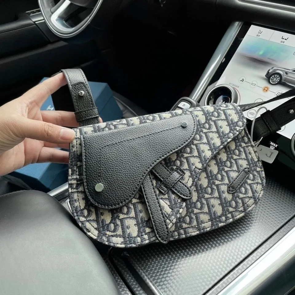 DIOR SADDLE MESSENGER BAG