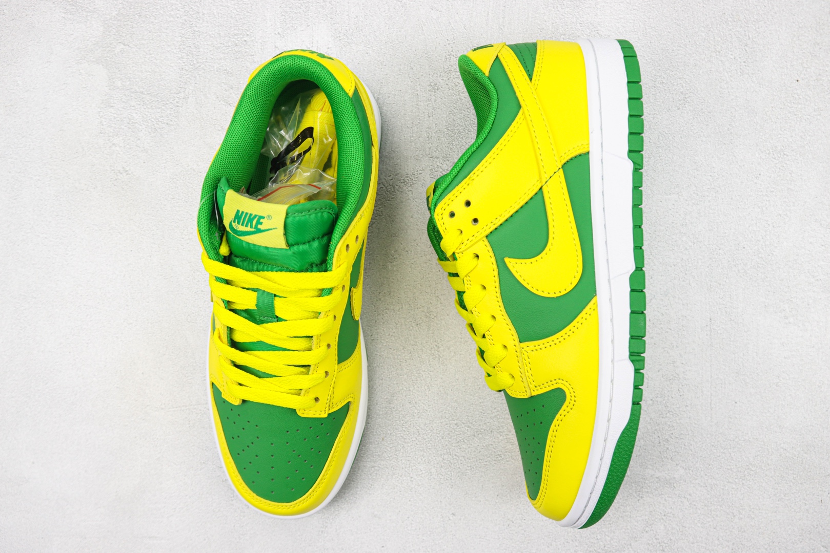 DUNK Yellow Green Brazil🇧🇷 Item No.: DV0833 300 NIKE SB Dunk Low Item No.: DV0833 300