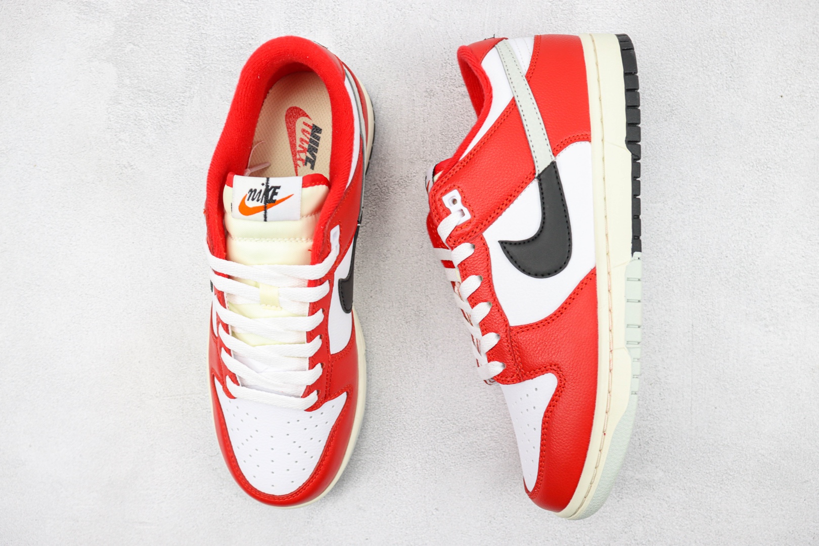 DUNK White Red Gray Black Stitching Hook Item No.: DZ2536 600 Nike SB Dunk Low