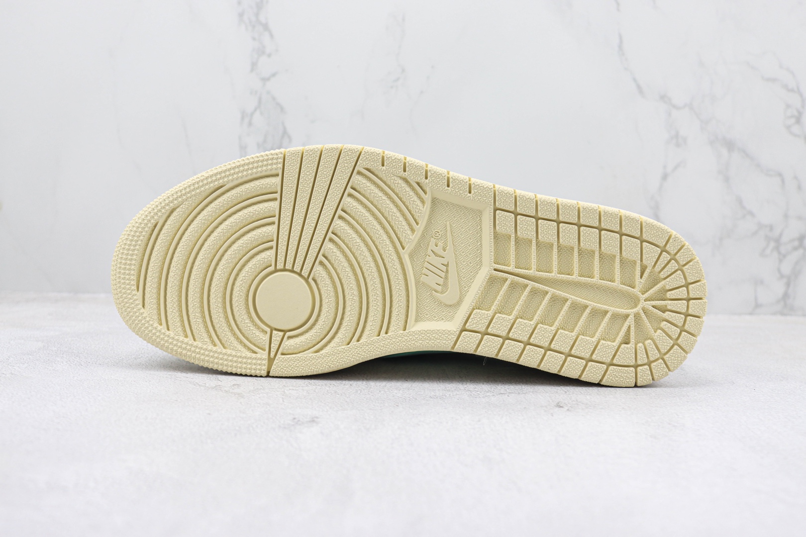 Joe 1 AJ1 low-top barb Tiffany joint Air Jordan 1 Low Jordan generation classic low-top culture all-match casual sports basketball shoes Item No.: CZ0790 100