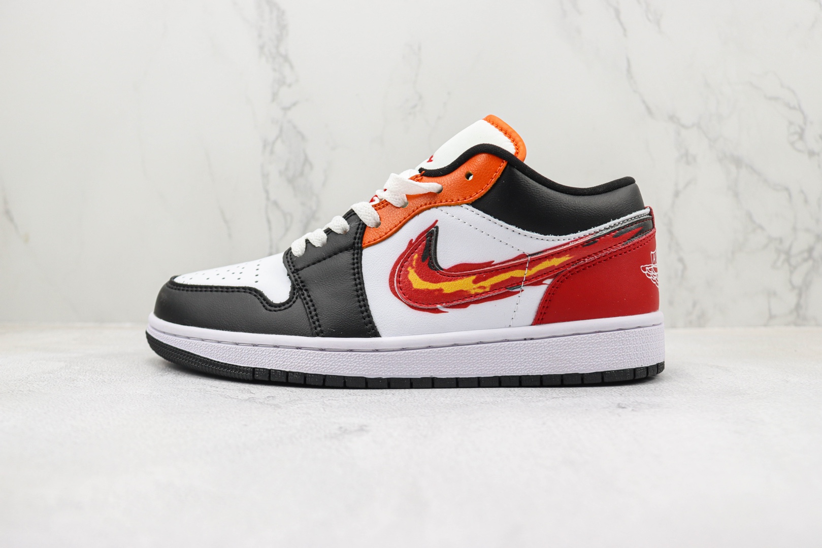 AJ1 Low Top Item No.: FJ7222 101 Black Red Yellow Red Flame Hook Air Jordan 1 Low Jordan Generation Classic Low Top Culture Versatile Casual Sports Basketball Shoes