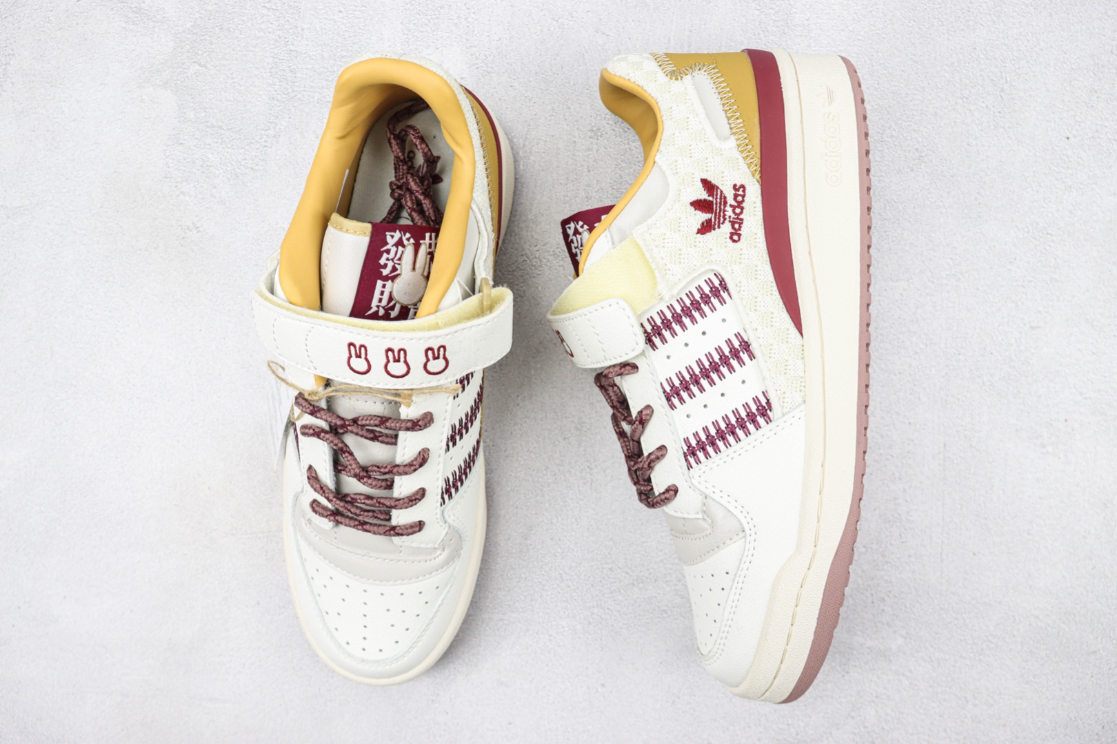 adidas 84 clover  Item No.: IE1898 Adidas Forum 84 Low  Classic Velcro Vintage Sneakers