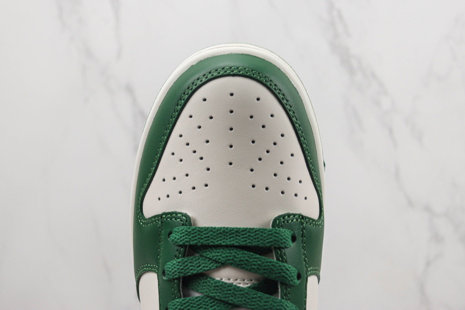 DUNK White Green Blue Hook Item No.: DD1503 300 NIKE SB Dunk Low