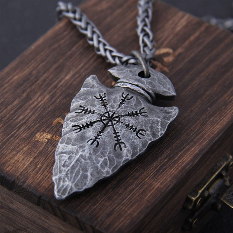 Retrotefe Viking Triangle Shield Compass Shaped Rune Unisex Necklace-Forestso