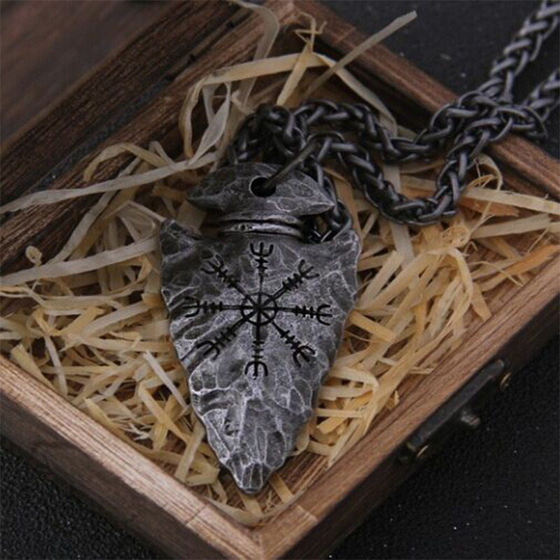 Retrotefe Viking Triangle Shield Compass Shaped Rune Unisex Necklace-Forestso
