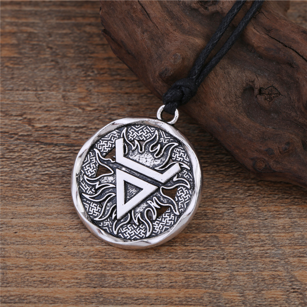 Odin Triangle Sun Totem Necklace-Forestso