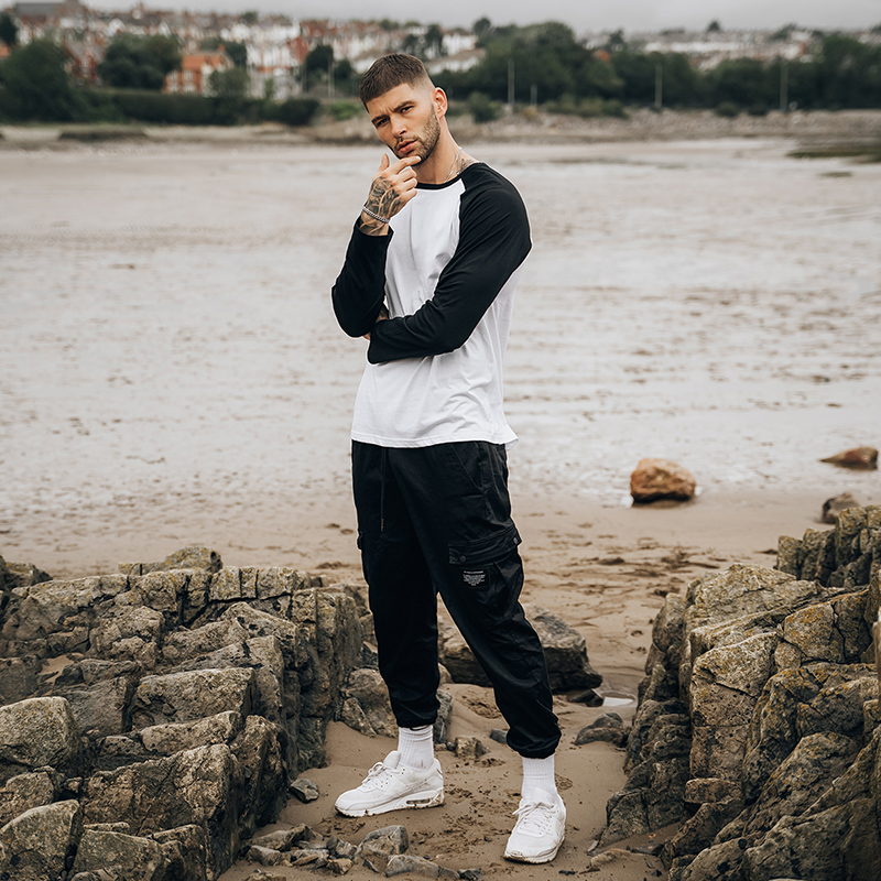  Color-matching Trust No One Biting The Hand Printed T-shirt-Ranbybox