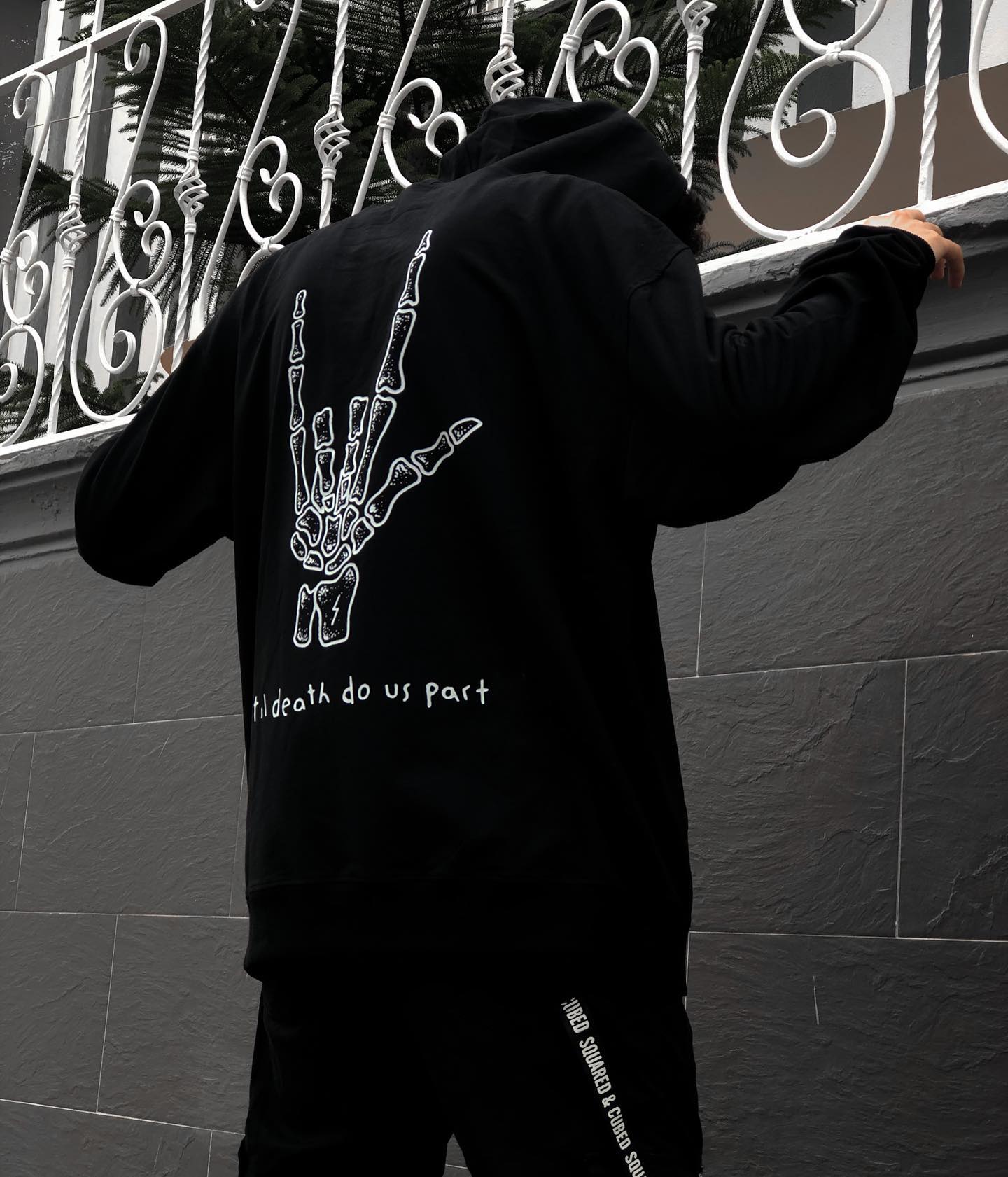  Letter Skeleton Hand Gesture Men's Hoodie-Ranbybox