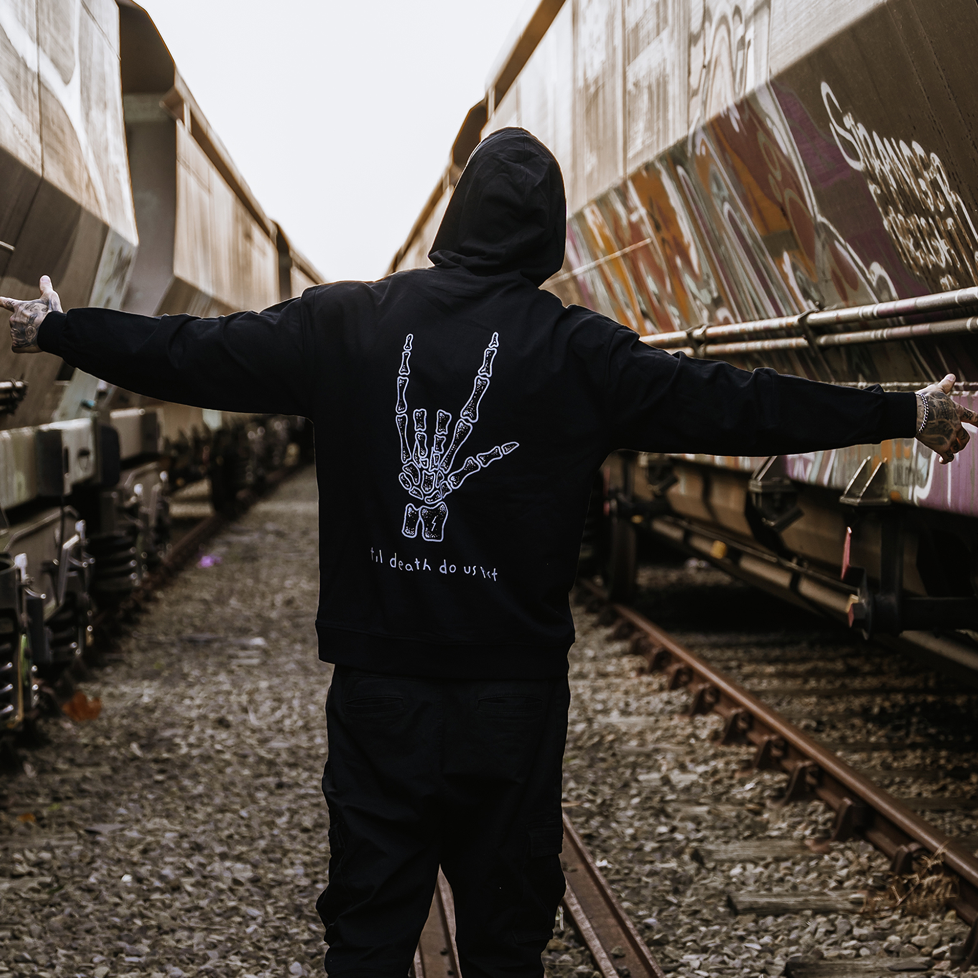  Letter Skeleton Hand Gesture Men's Hoodie-Ranbybox
