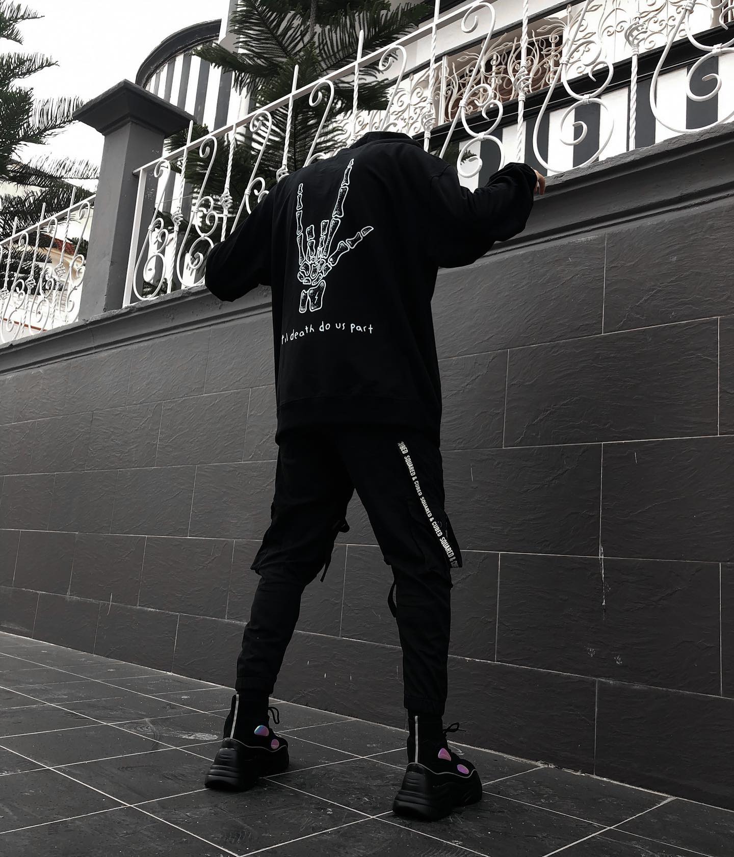  Letter Skeleton Hand Gesture Men's Hoodie-Ranbybox