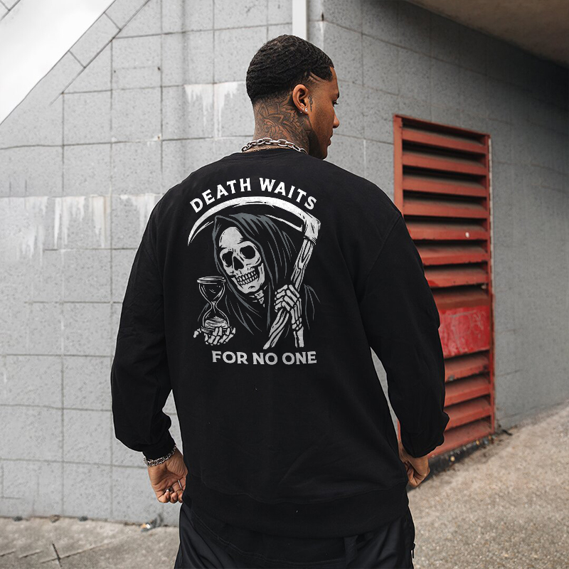  Death Waits For No One Skeleton Holding An Hourglass Printed Sweatshirt-Ranbybox