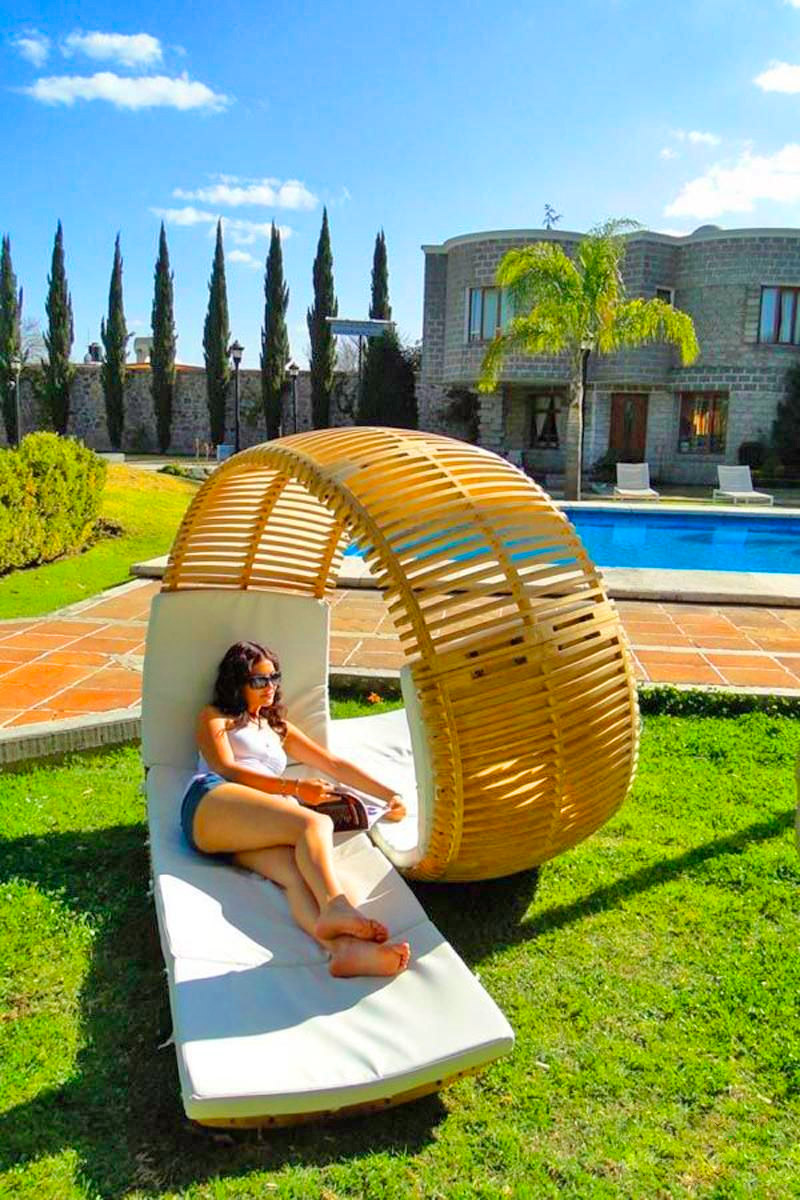 Loopita Looping Lounge Chair For Two People