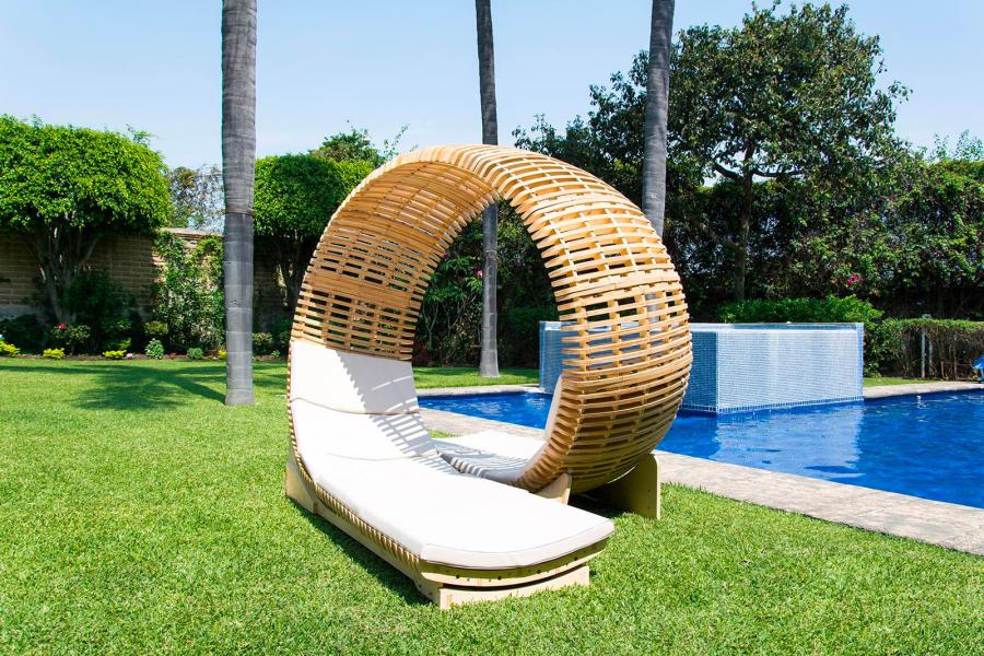 Loopita Looping Lounge Chair For Two People