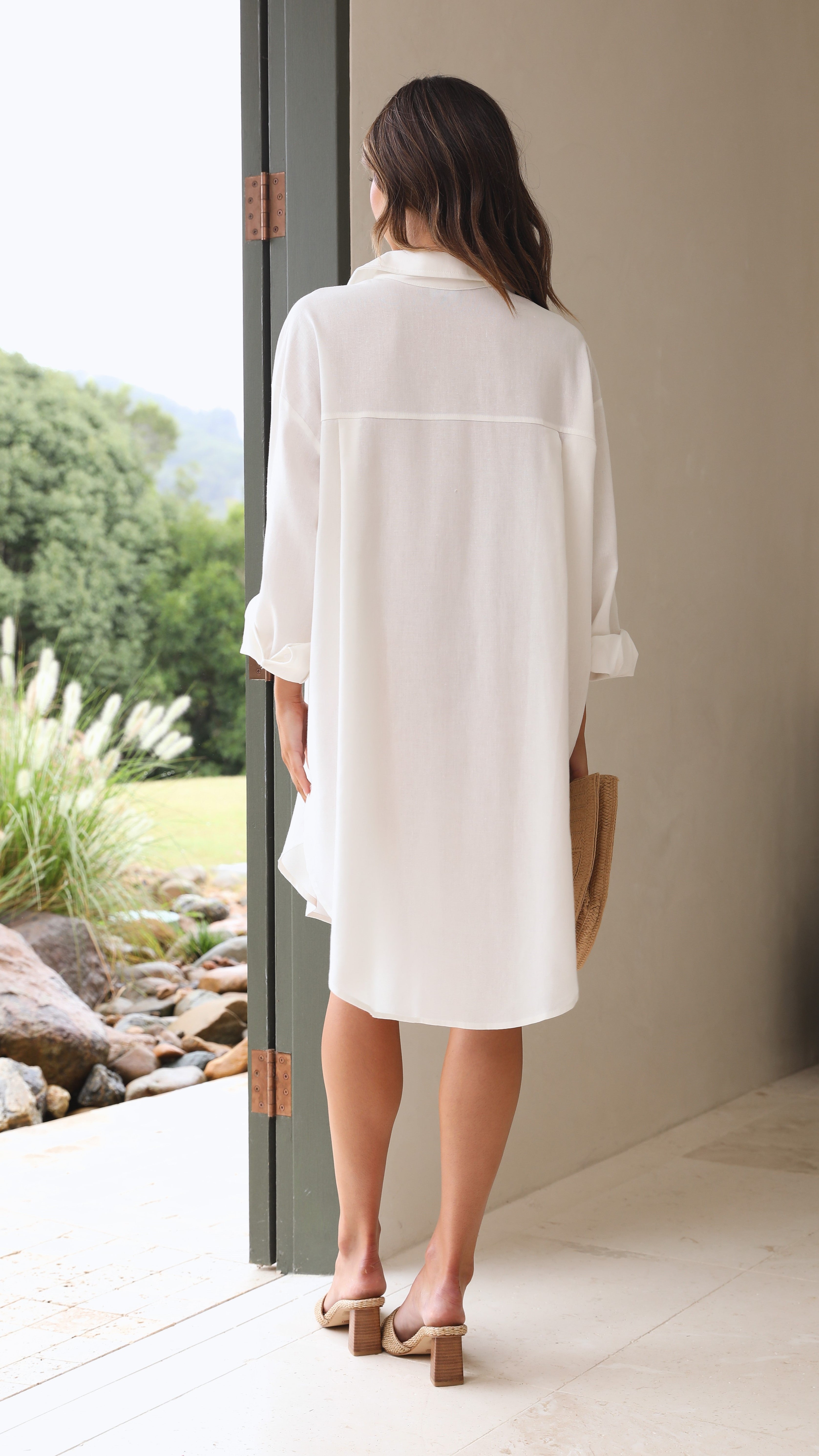 Feel the Breeze Shirt - White-Sunshines Bliss