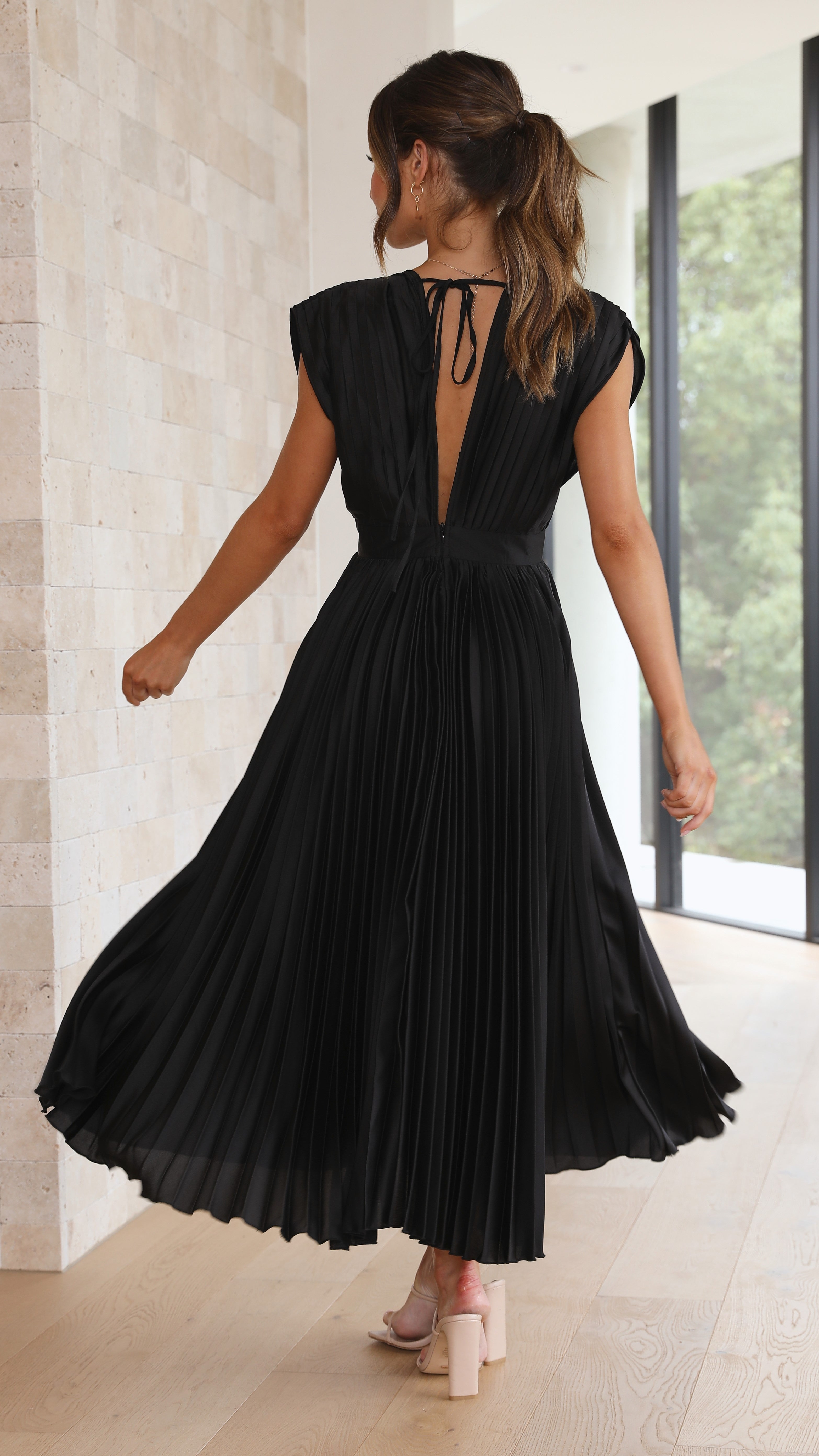 Gina Maxi Dress - Black-Sunshines Bliss