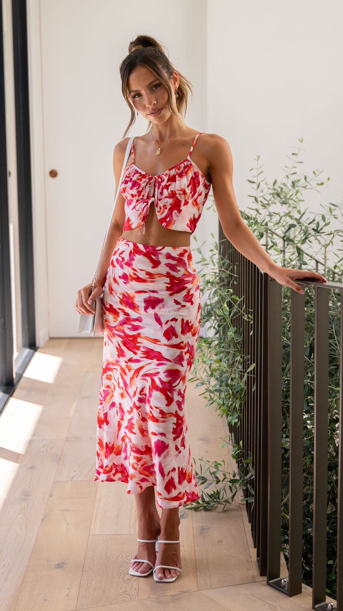 Finnah Crop Top - Red-Sunshines Bliss