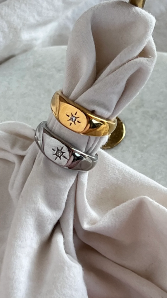 Star Essential Ring - Gold-Sunshines Bliss