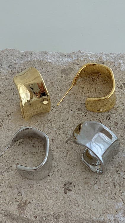 Erin Hoop Earrings - Gold-Sunshines Bliss