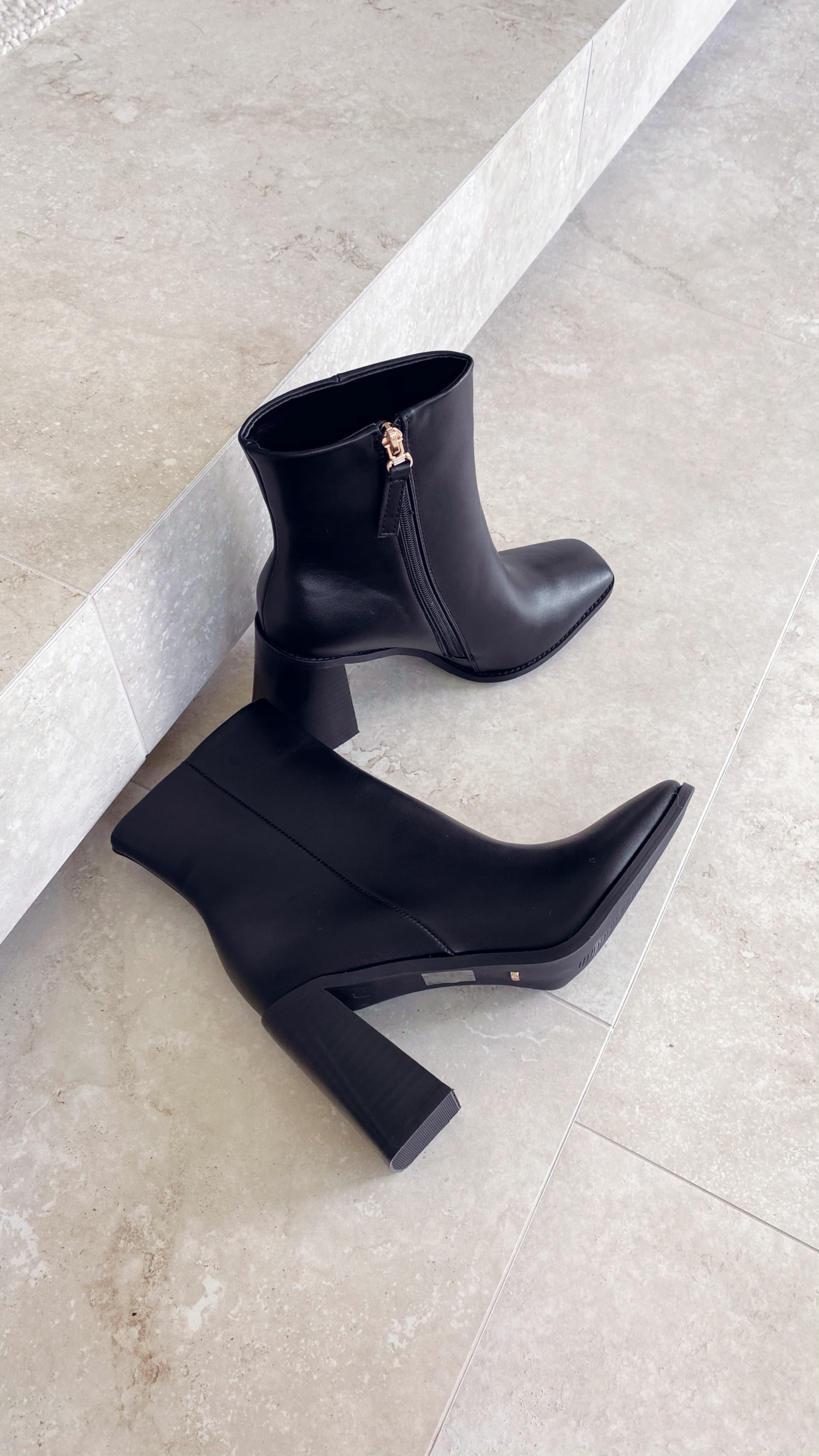 Scorpio Boot - Black-Sunshines Bliss