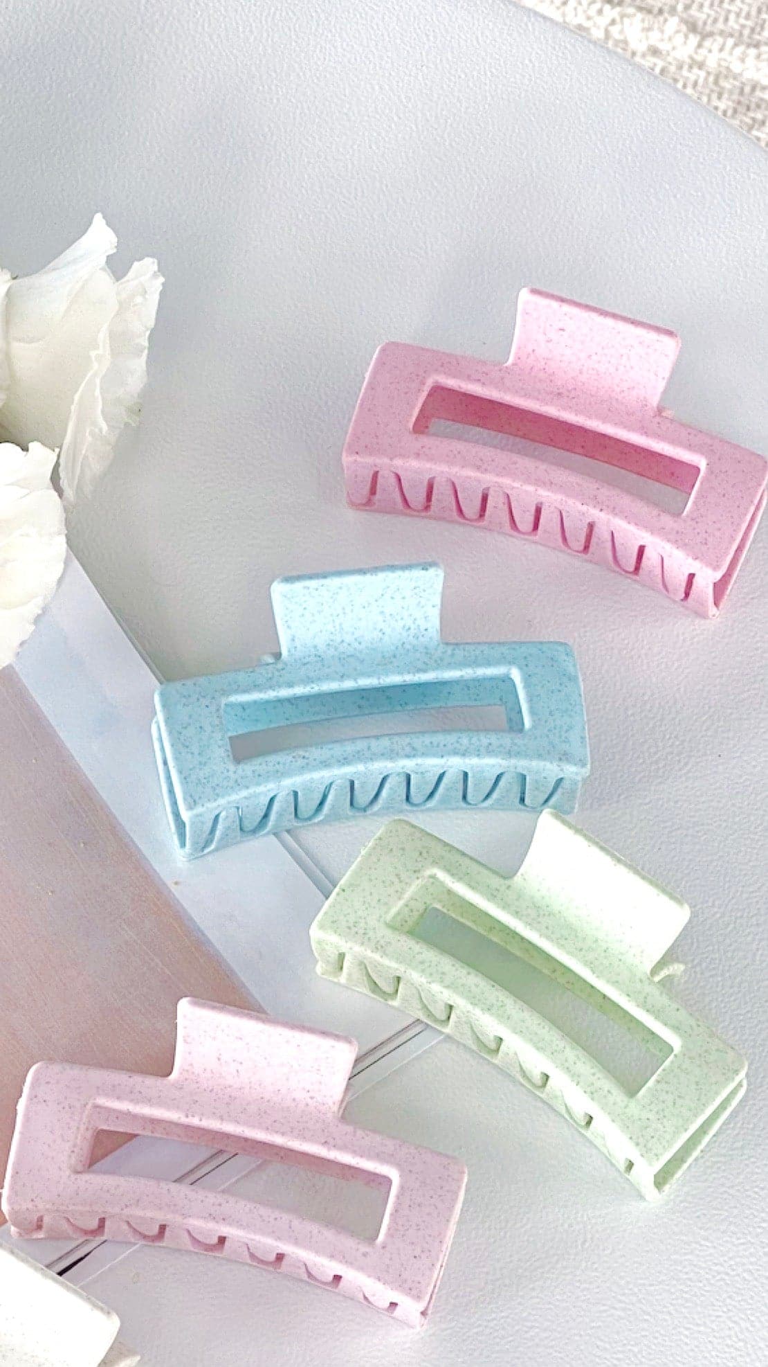 Kori Speckled Rectangle Claw Clip - Blue-Sunshines Bliss