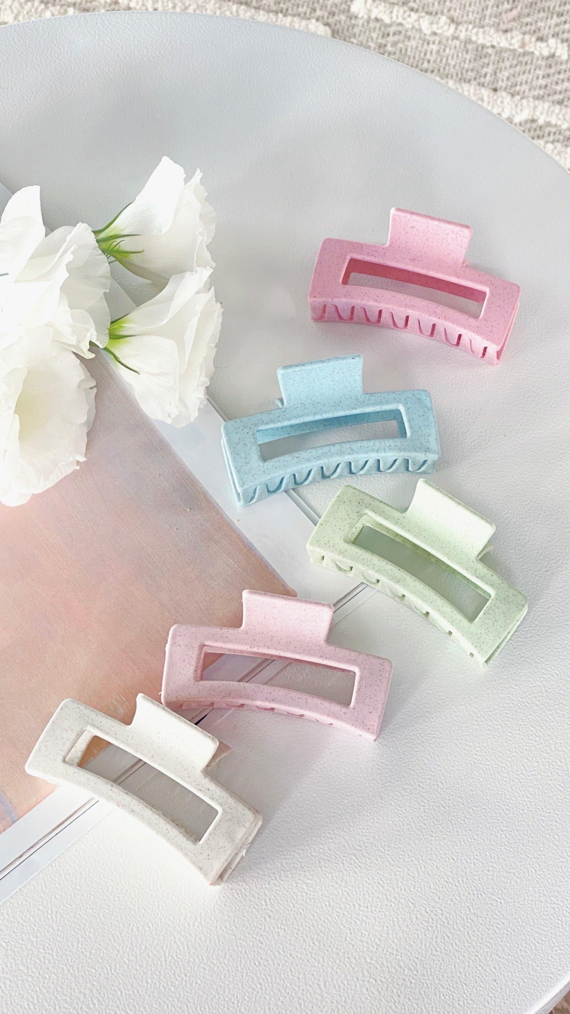 Kori Speckled Rectangle Claw Clip - Blue-Sunshines Bliss