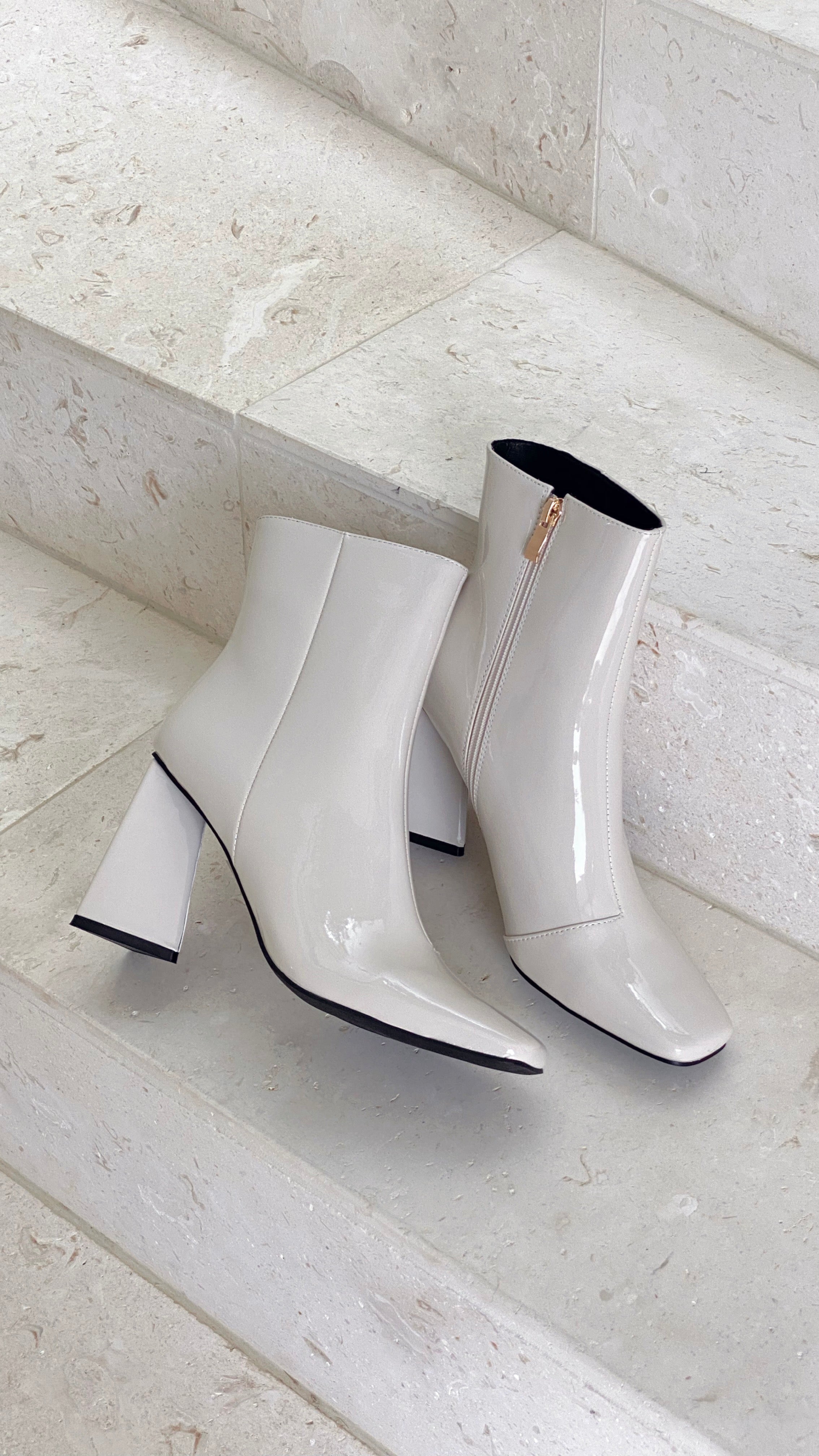 Innis Boot - Plaster-Sunshines Bliss