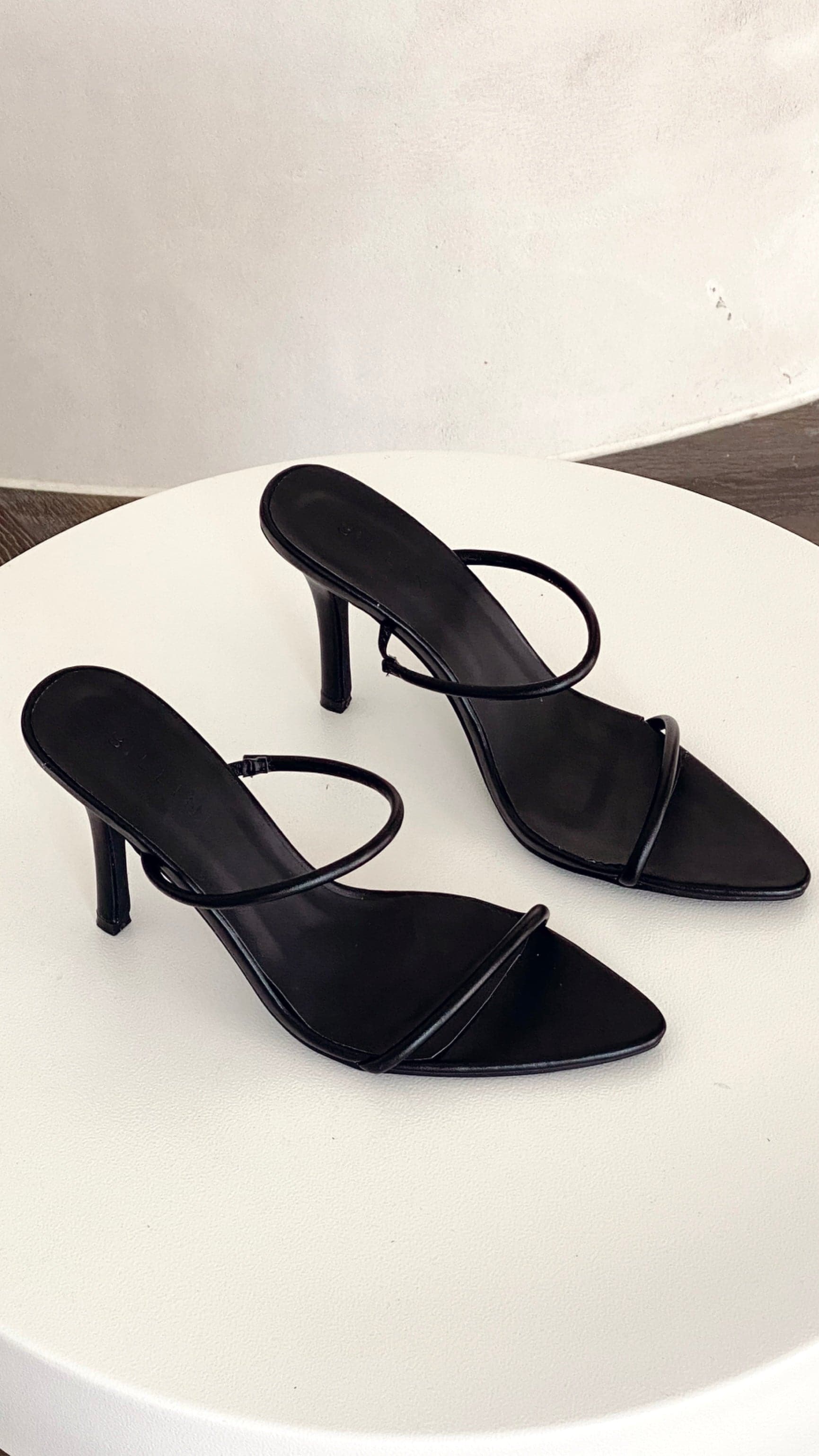 Upala Heel - Black-Sunshines Bliss