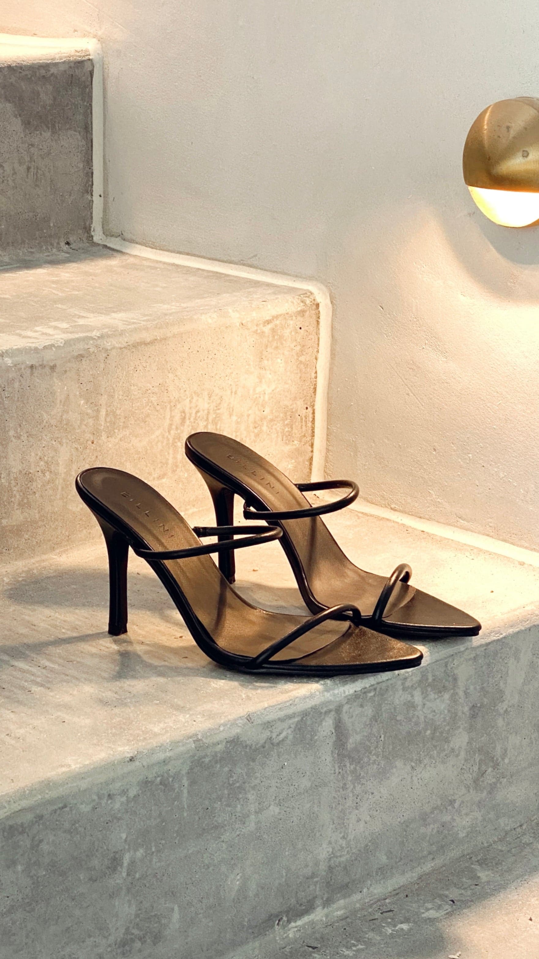 Upala Heel - Black-Sunshines Bliss