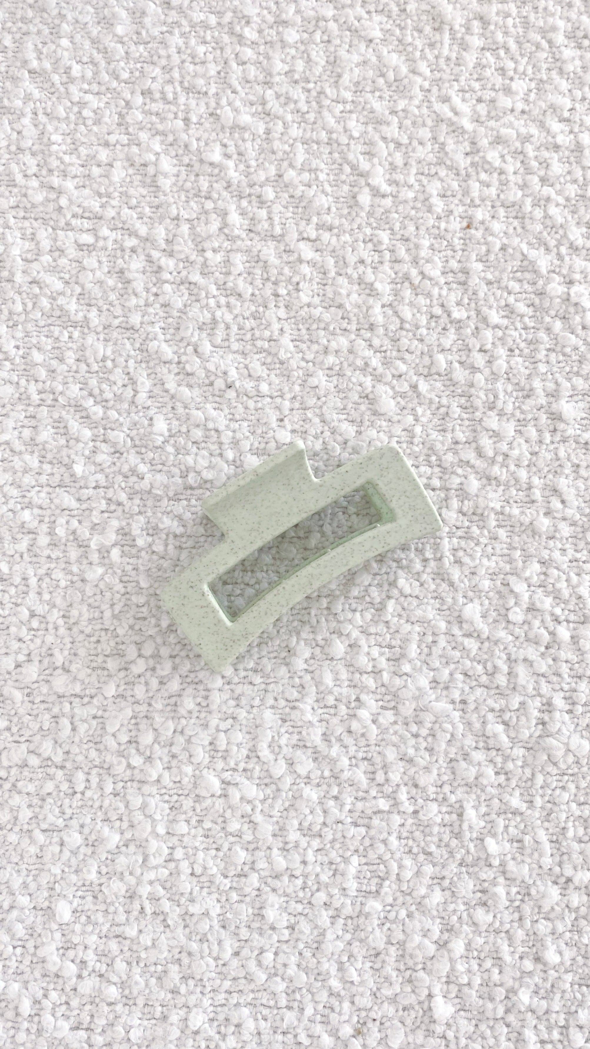Kori Speckled Rectangle Claw Clip - Mint-Sunshines Bliss