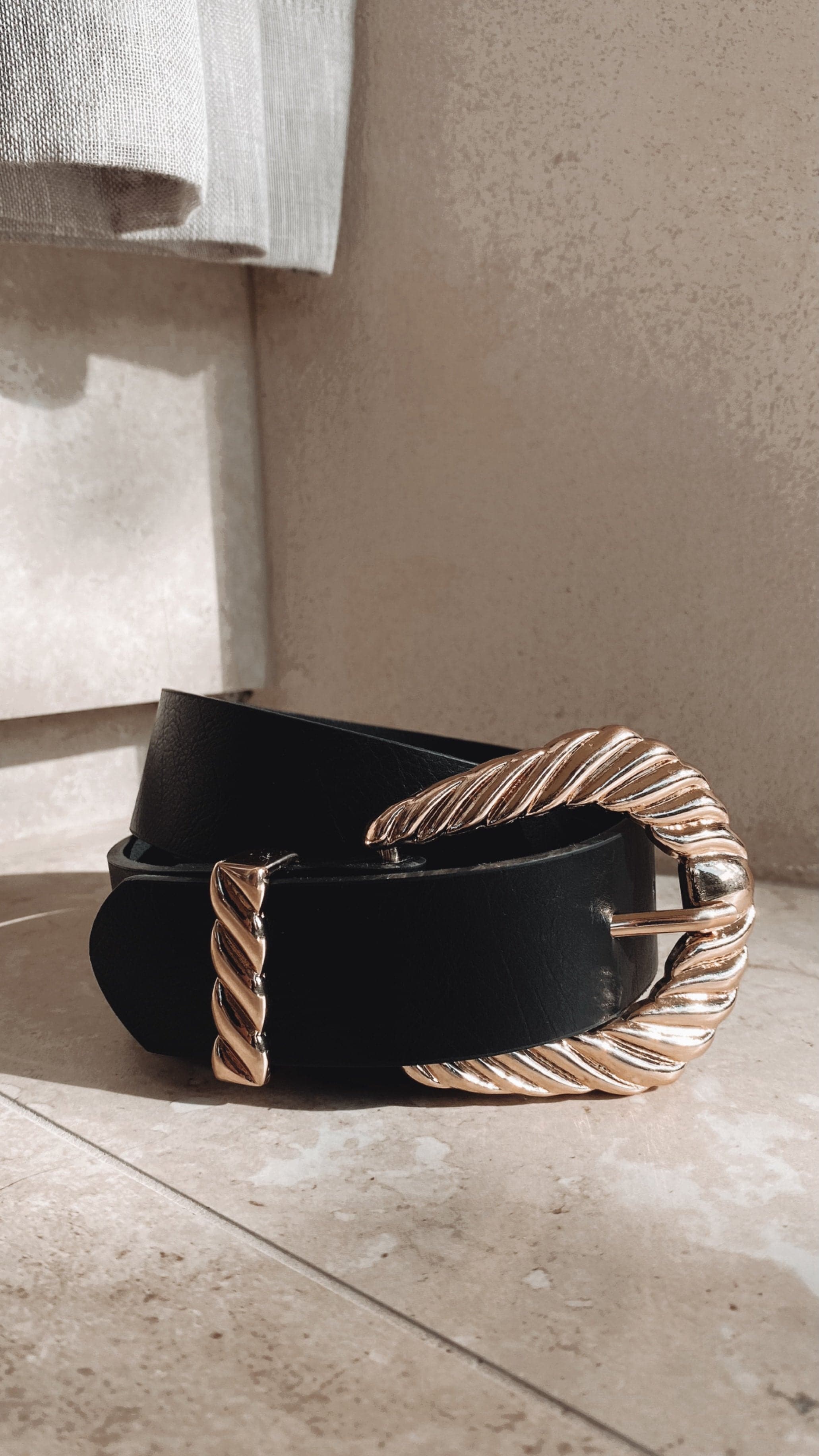Amelie Twist Buckle Belt - Black/Gold-Sunshines Bliss