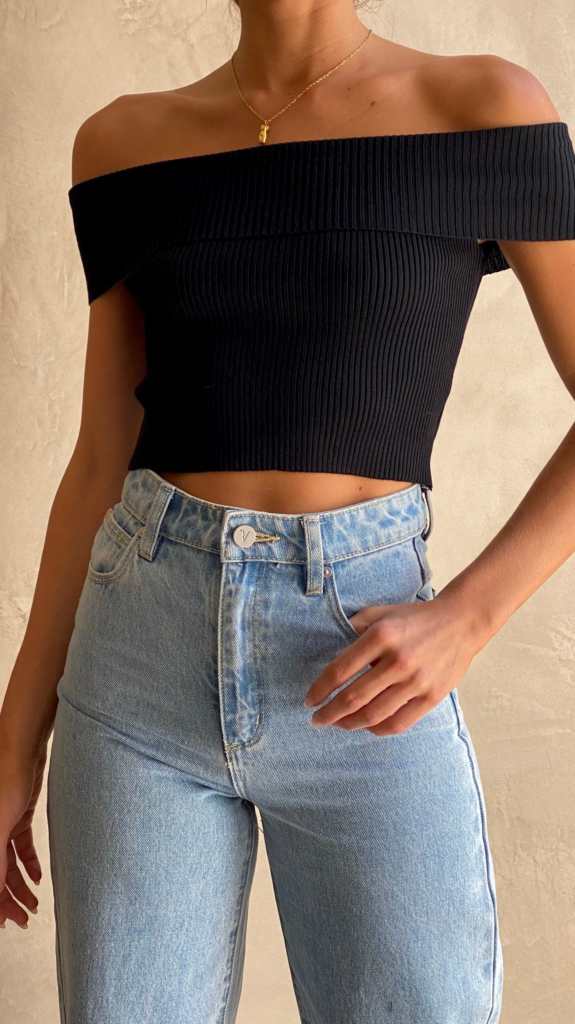 Tammi Crop Top - Black-Sunshines Bliss