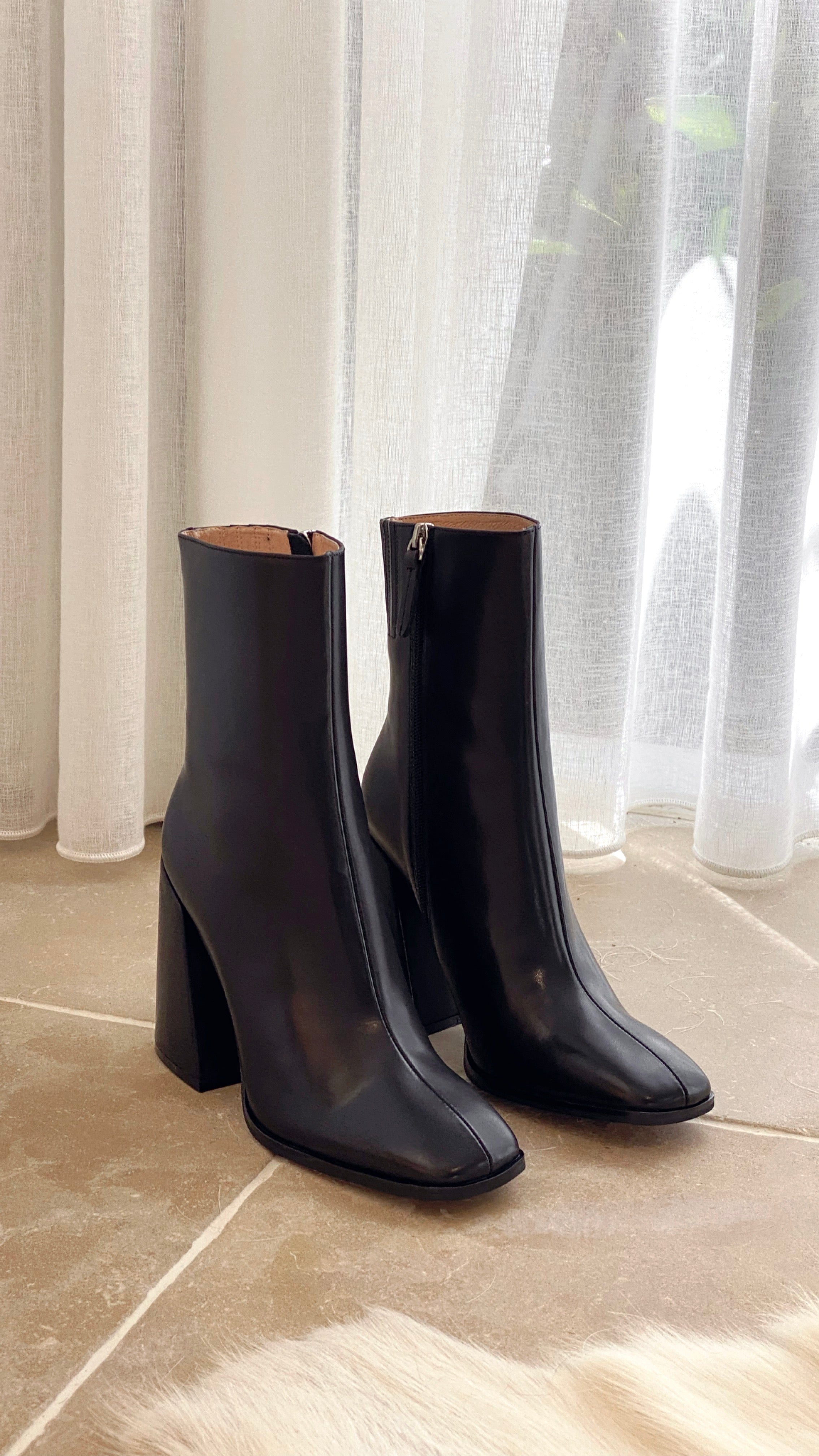 Alias Mae Alana Boot - Black Leather-Sunshines Bliss