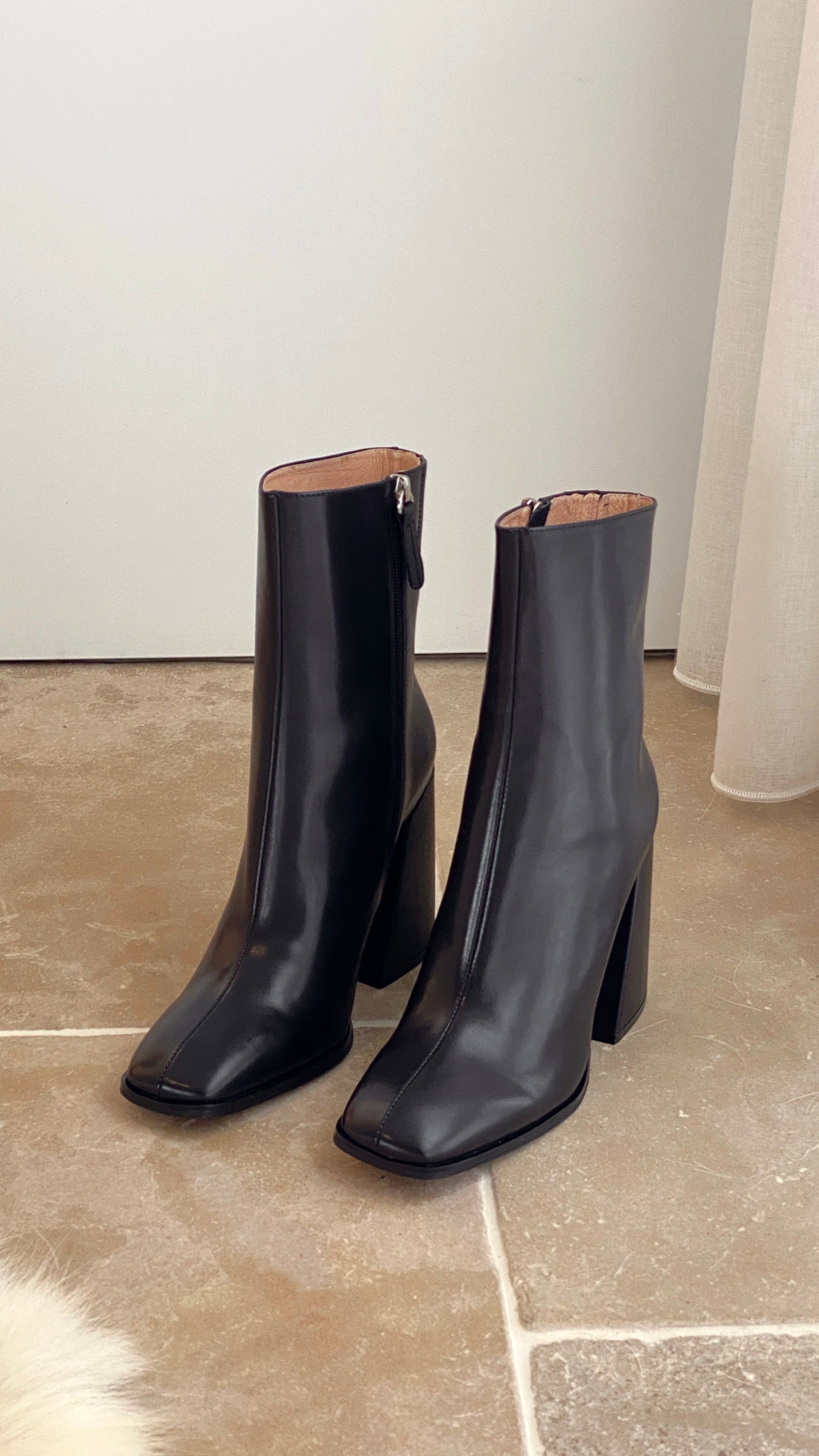 Alias Mae Alana Boot - Black Leather-Sunshines Bliss