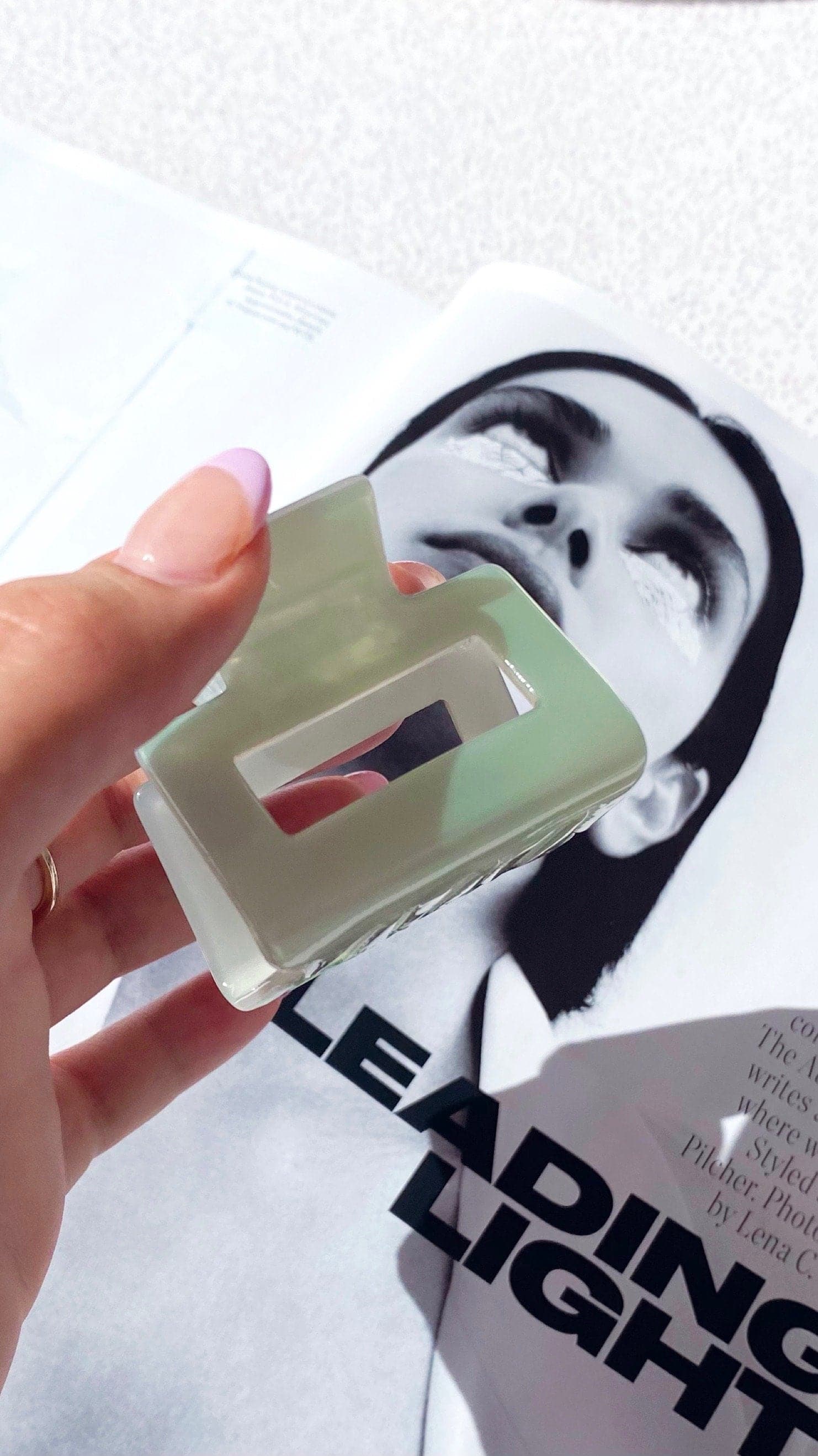 Anabelle Claw Clip - Green-Sunshines Bliss